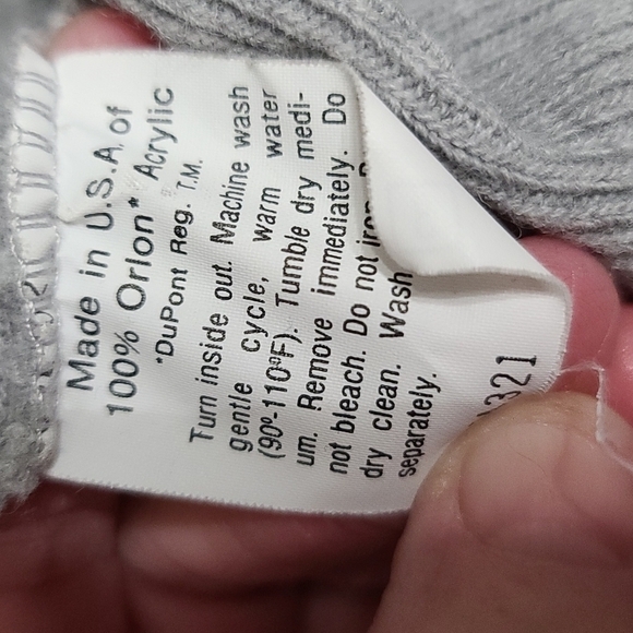 VTG Thane Men's V-neck Sweater Gray Scotland Patch Lightweight Size L GUC - Picture 8 of 10